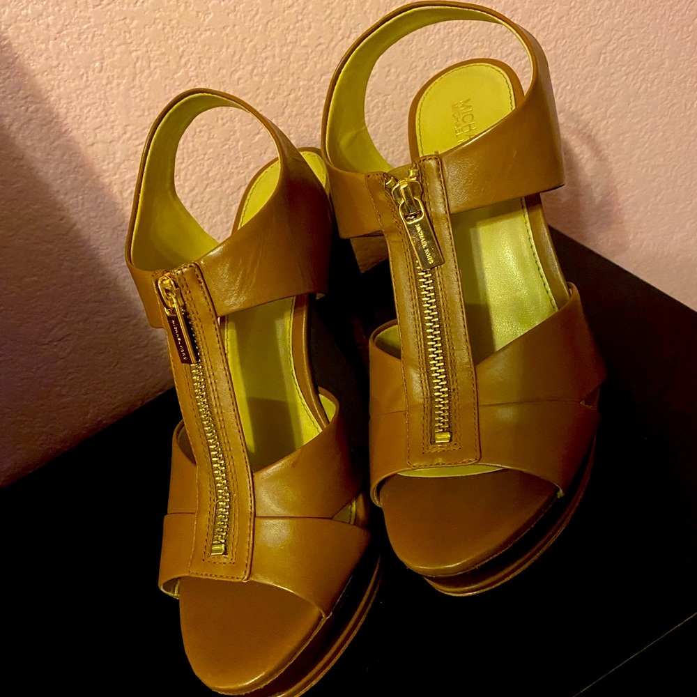 Micheal Kors Heels